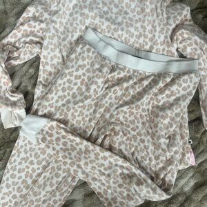 Kate Spade Cream and Pink Patterned Pajama Set | Cozy Designer | Size Large